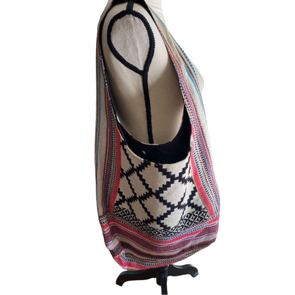 Mossimo Supply Company Pocketbook - Picture 2 of 5